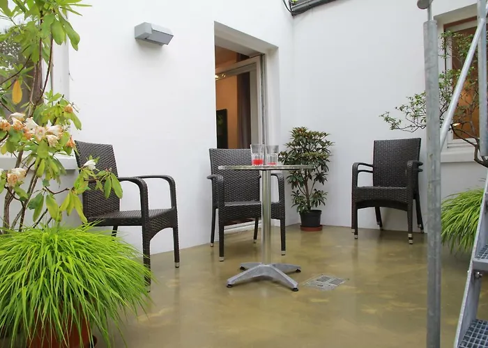 Firstclass Apartments