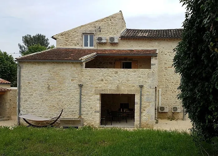 Charmante Bastide A Vallon Pont D'Arc