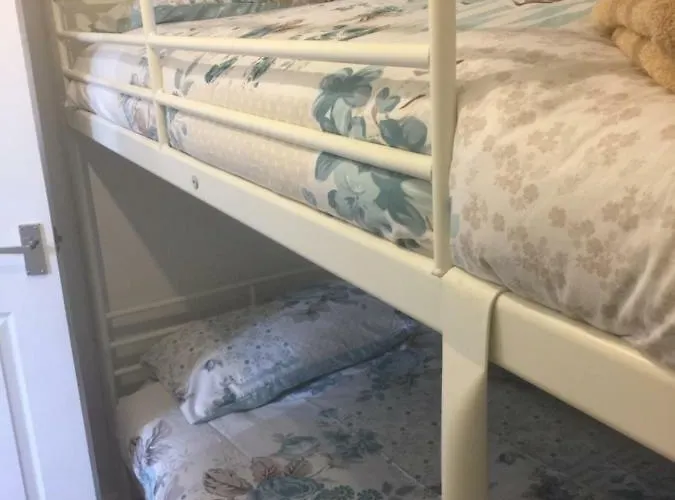 Cosy 2 Bedroom Apartment -Heathrow Airport