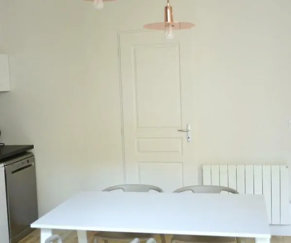 Cosy Apartment Ideally Located In The Old Town