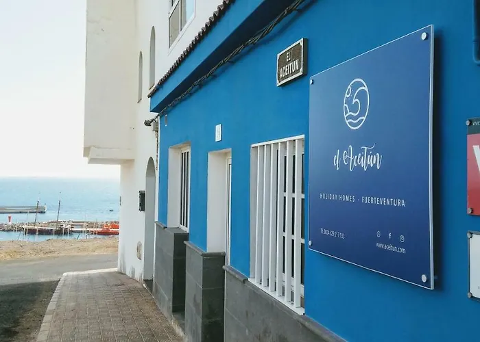 El Aceitun Beach Holiday Homes