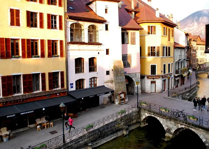 Gite Urbain Au 2Bis - Annecy