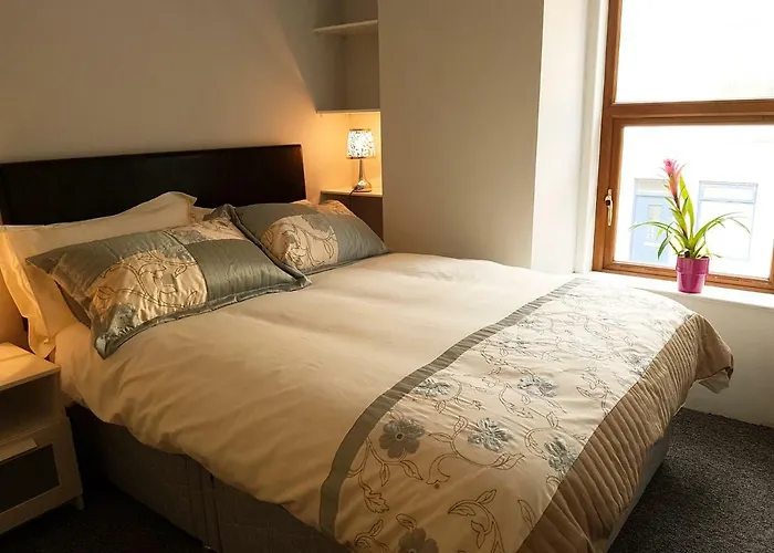 Townhouse In Centre Of Cobh
