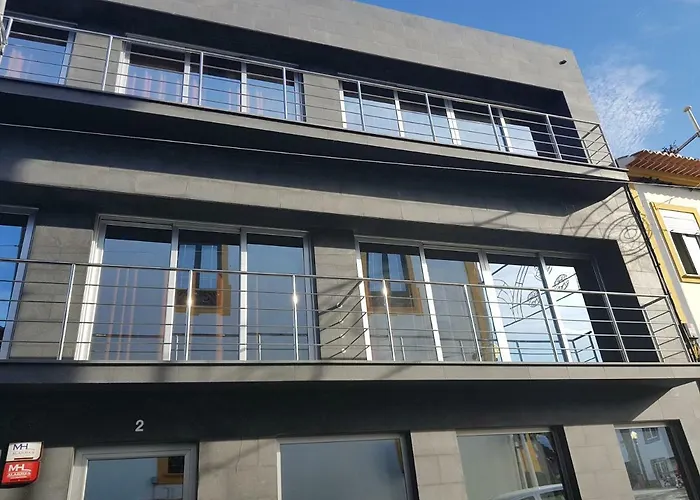 Black House