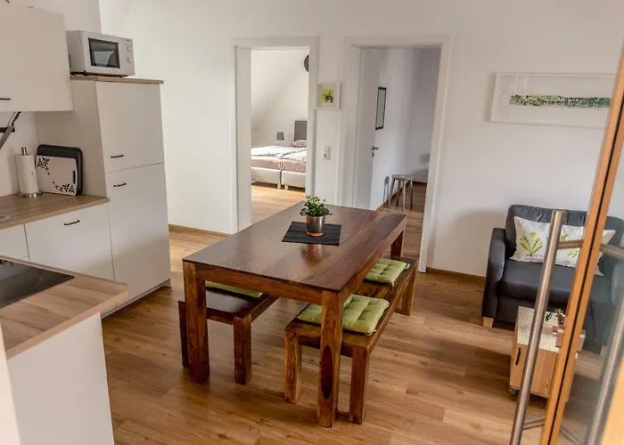 Talstation Kabine 20 / Innenstadt, 2 Schlafzimmer, Terrasse