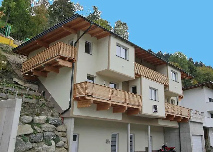Apartment Lanser