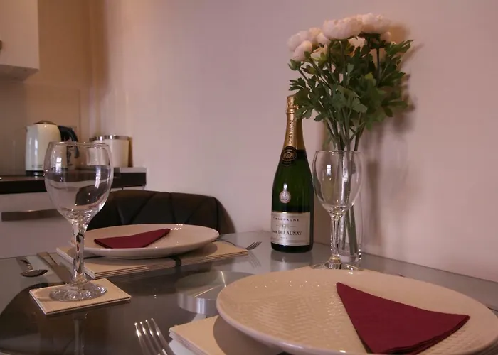 The Thomas Suite