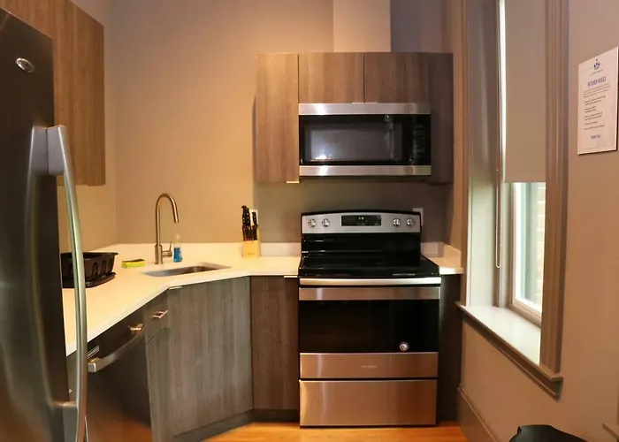 A Stylish Stay W/ A Queen Bed, Heated Floors.. #15
