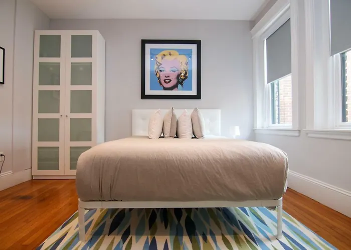 A Stylish Stay W/ A Queen Bed, Heated Floors.. #11