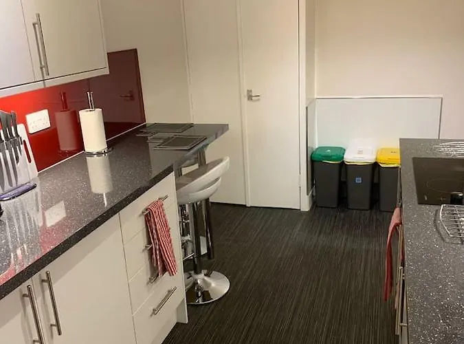 Apartment 39C