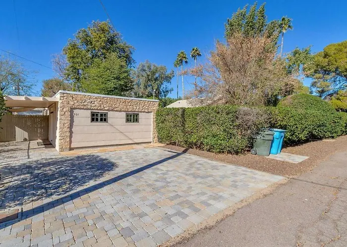Best Little Guesthouse In Melrose! New Listing!