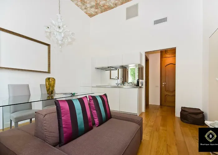 Boutique Apartment Palazzo Priotti - Elegantissima
