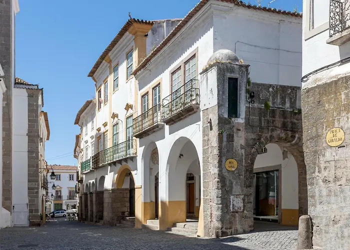 Lux - Casa Das Arcadas, Free Garage - Praca De Giraldo