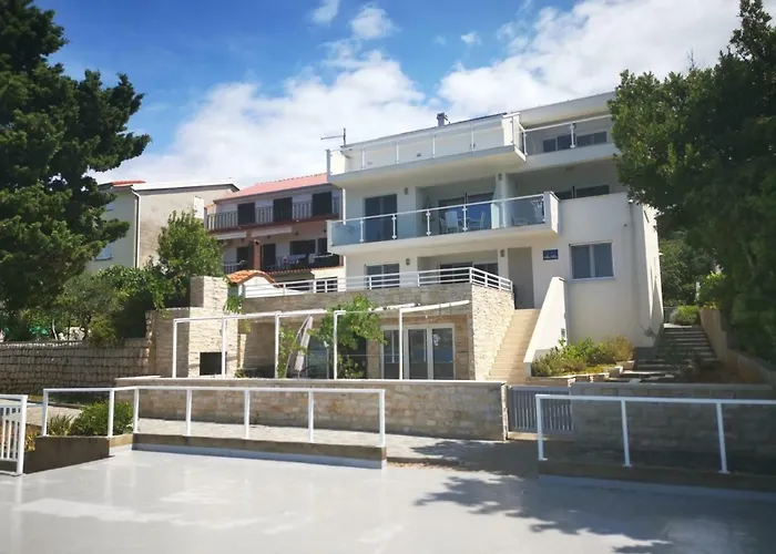 Beachfront Apartments - Villa Vita