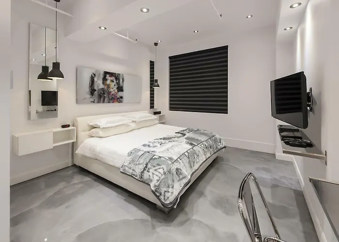 The Presidential Loft At The Holland Hotel