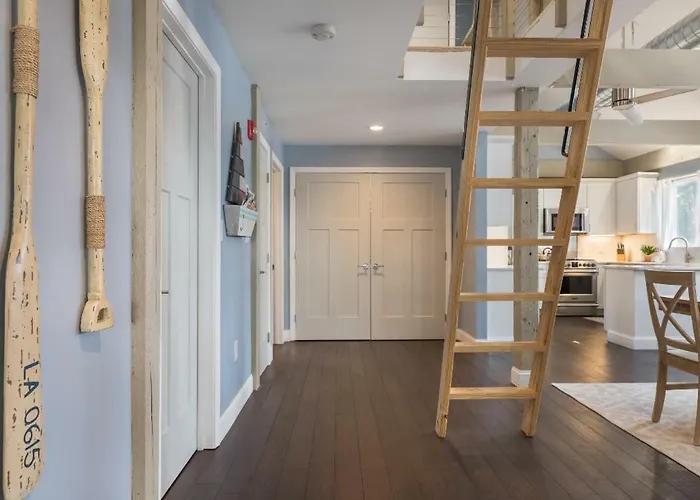Luxury Marblehead Condo