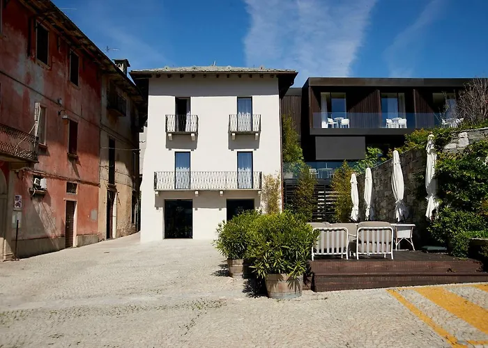 Emy Lake Orta