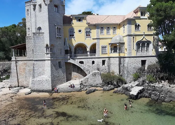 Cascais-Estoril Beachfront Apartments