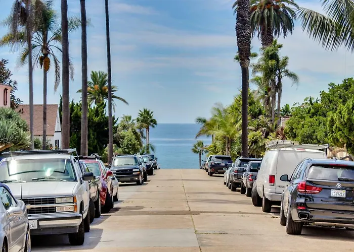 La Jolla Cottage Cozy & Charming Cottage W/ A Private Patio - Just Steps From The Beach