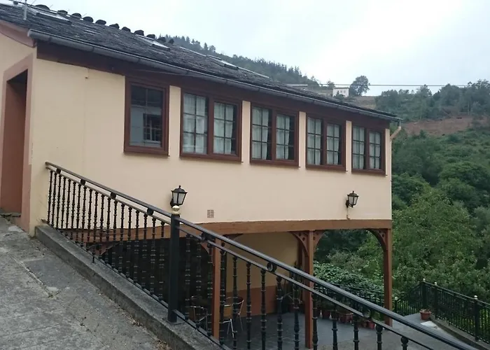 Apartamentos Rurales Vega de Llan
