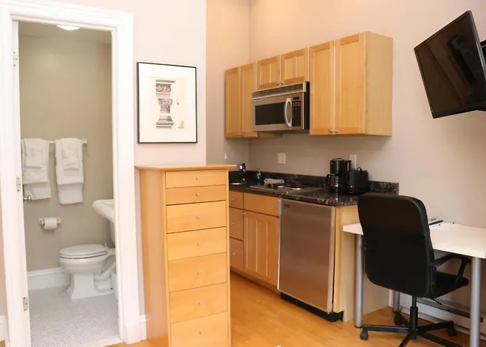 Cheap, Furnished Studio In Downtown Boston #7