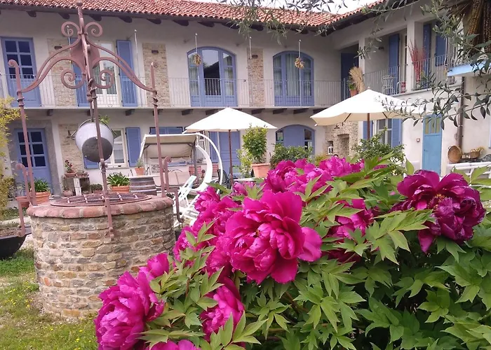  Cascina Giardini
