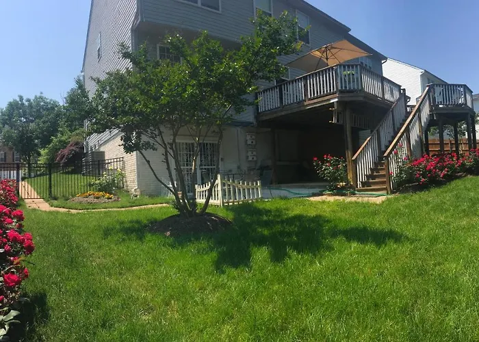 Two Bedroom Apartment In Single Family Home