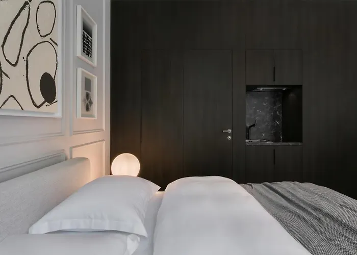 Bumblebee Luxury Apartments