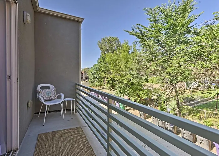 Lohi Apartment W/ Patio: 1 Mi To Downtown Denver!
