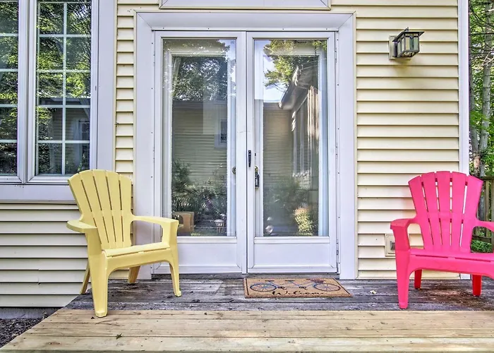 Quiet Saugatuck Studio W/ Patio - Walk To Dtwn!