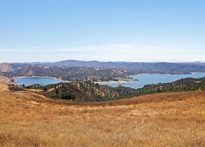 Cottage By The Lakes W/ Patio By Lake Nacimiento