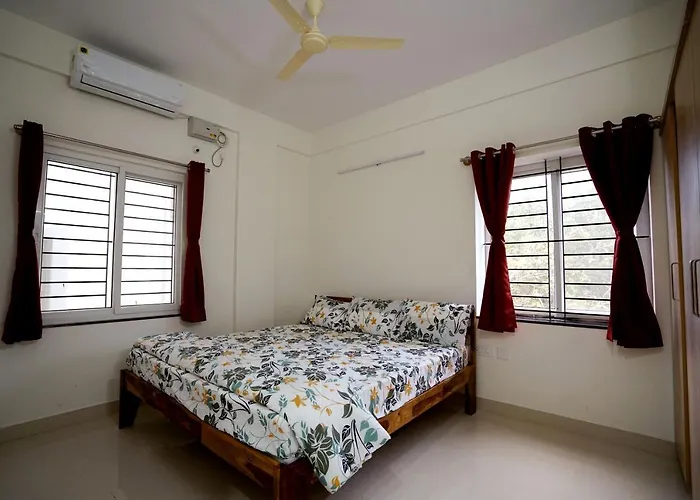 Castle Jp Service Apartments