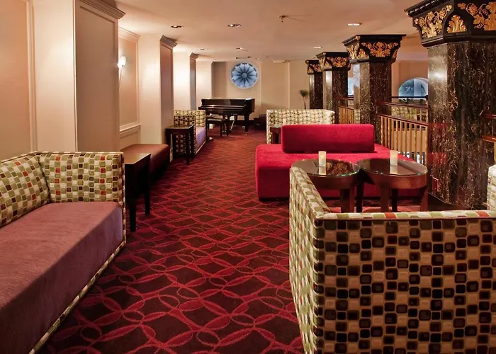 Holiday Inn Kansas City Downtown Aladdin