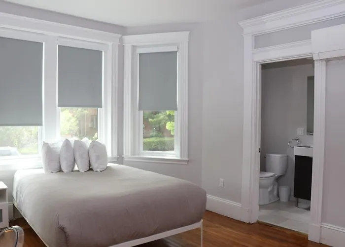 A Stylish Stay W/ A Queen Bed, Heated Floors.. #18