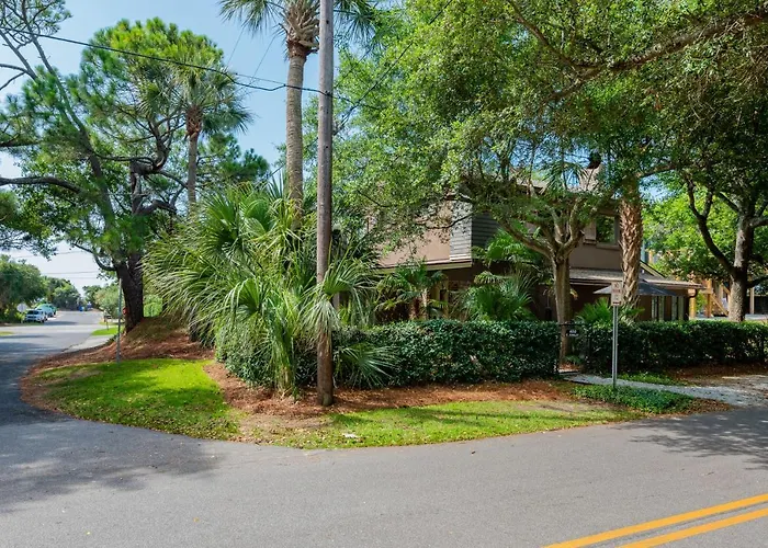 Folly Vacation 620 Apartment W/Bonus Room, One Block To The Beach & Pet Friendly
